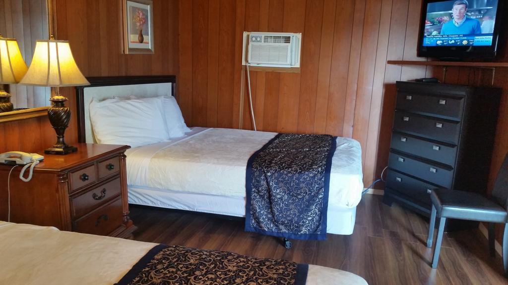 Blue Mountain Motel Pincher Creek Cameră foto